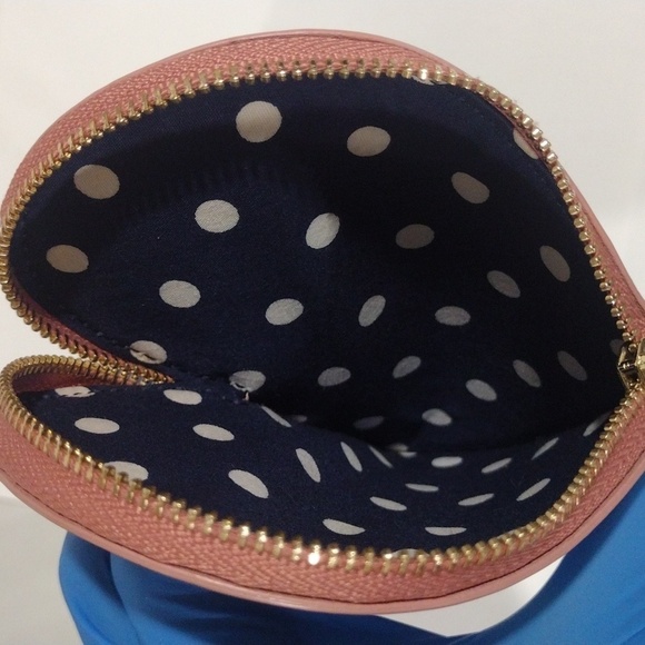 Paul Smith Heart Shape Small Wristlet with the word "Hello" 5x4" Limited Edition - Picture 7 of 8